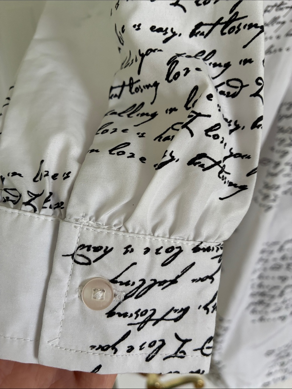 Spoon Jeans Women’s White Script-Print Button-Down Shirt. Size XS-S. - Picture 4 of 7